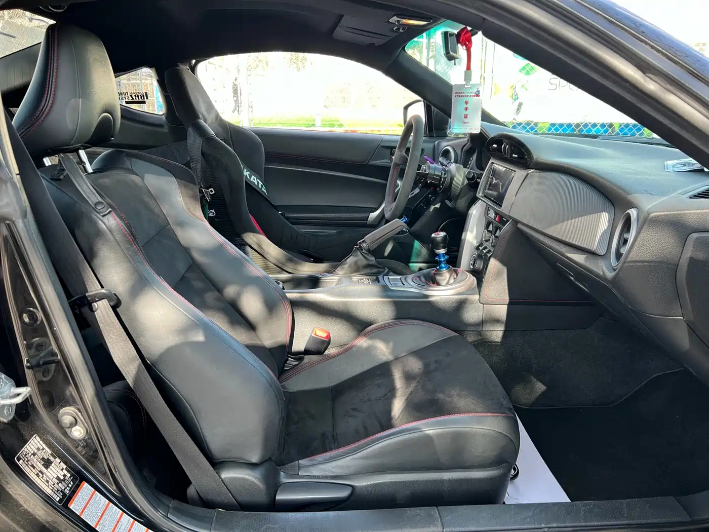 Subaru BRZ 2015 2.0i Manual фото 12