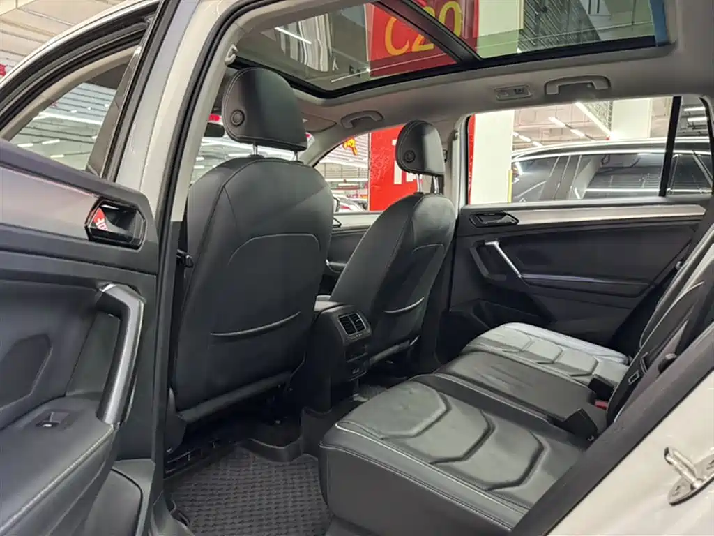 Volkswagen Tiguan L 2017 330TSI Automatic 2WD Flagship Edition фото 15