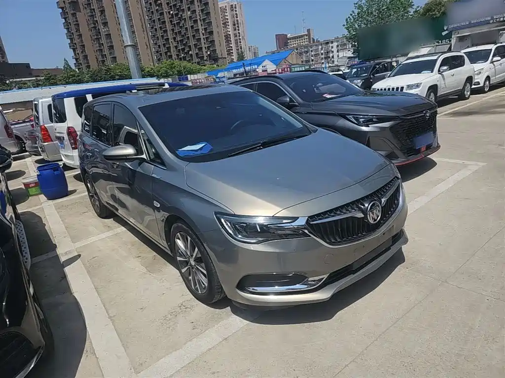 Buick GL6 2018 18T 6-Seater Premium фото 4