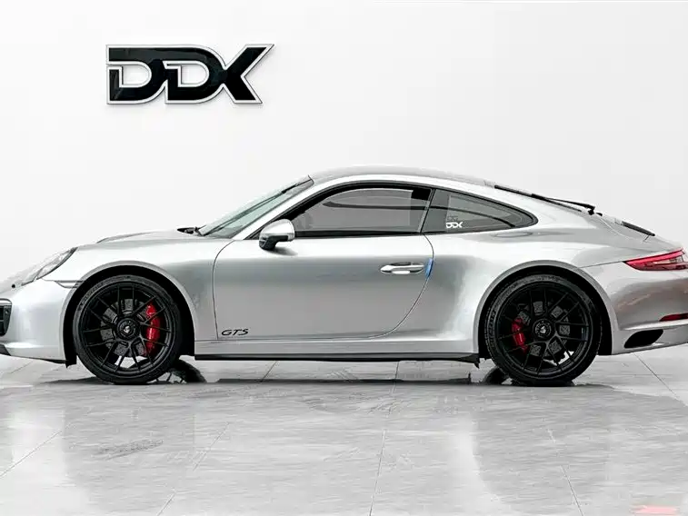 Porsche 911 2017 Carrera GTS 3.0T фото 7