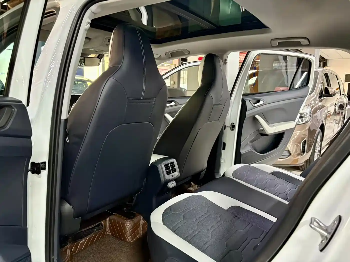 Volkswagen Tharu 2026 New Sharp 1.5L Aspiration Edition фото 5
