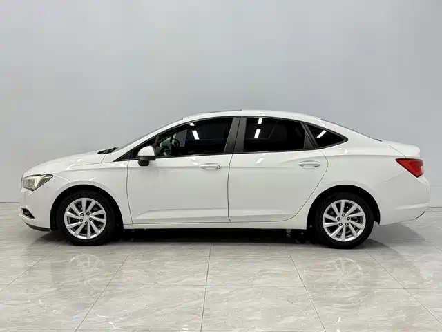 Photo 2 - Buick Verano