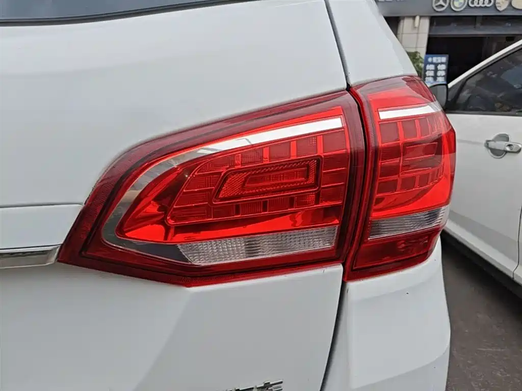 Haval H6 2017 Red Label Sport 1.5T Manual 2WD Elite фото 24