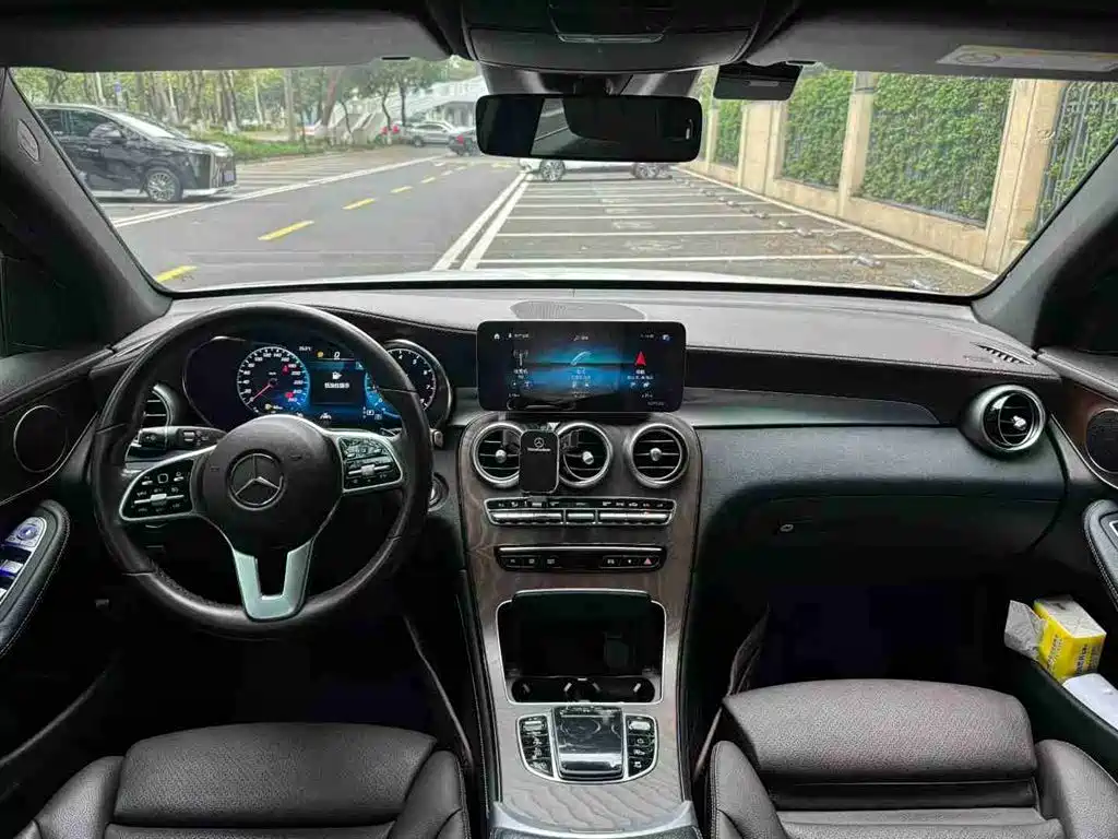 Mercedes-Benz GLC 2020 GLC 300 L 4MATIC Dynamic фото 7
