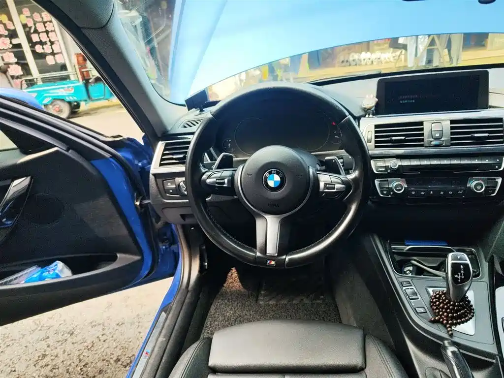BMW 3 Series 2017 320Li M Sport фото 3