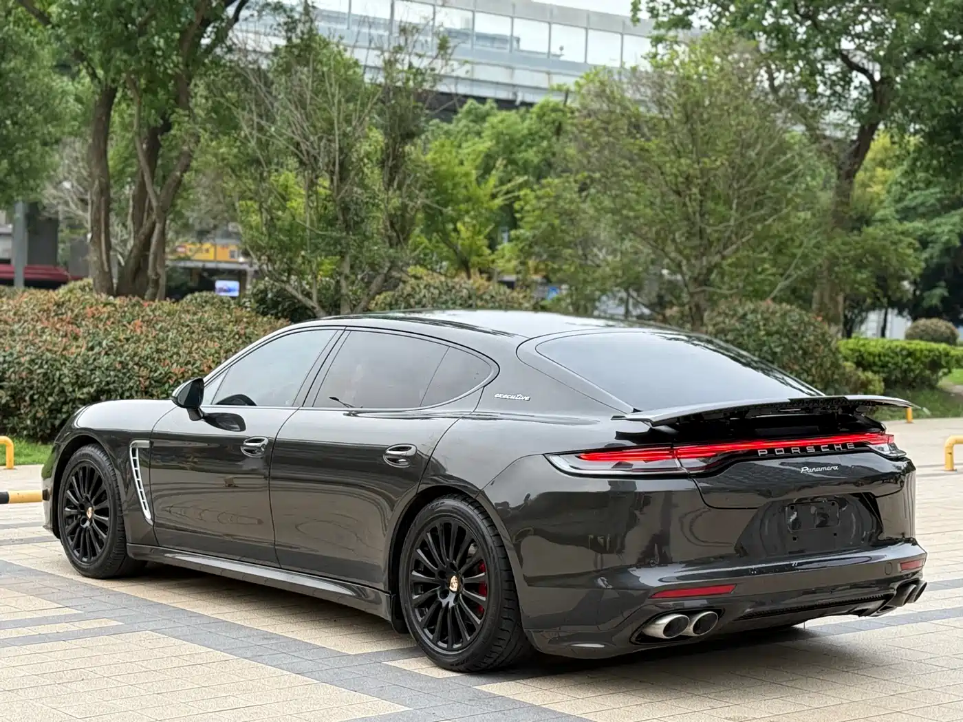 Porsche Panamera 2016 Panamera 4 Executive Edition 3.0T фото 4