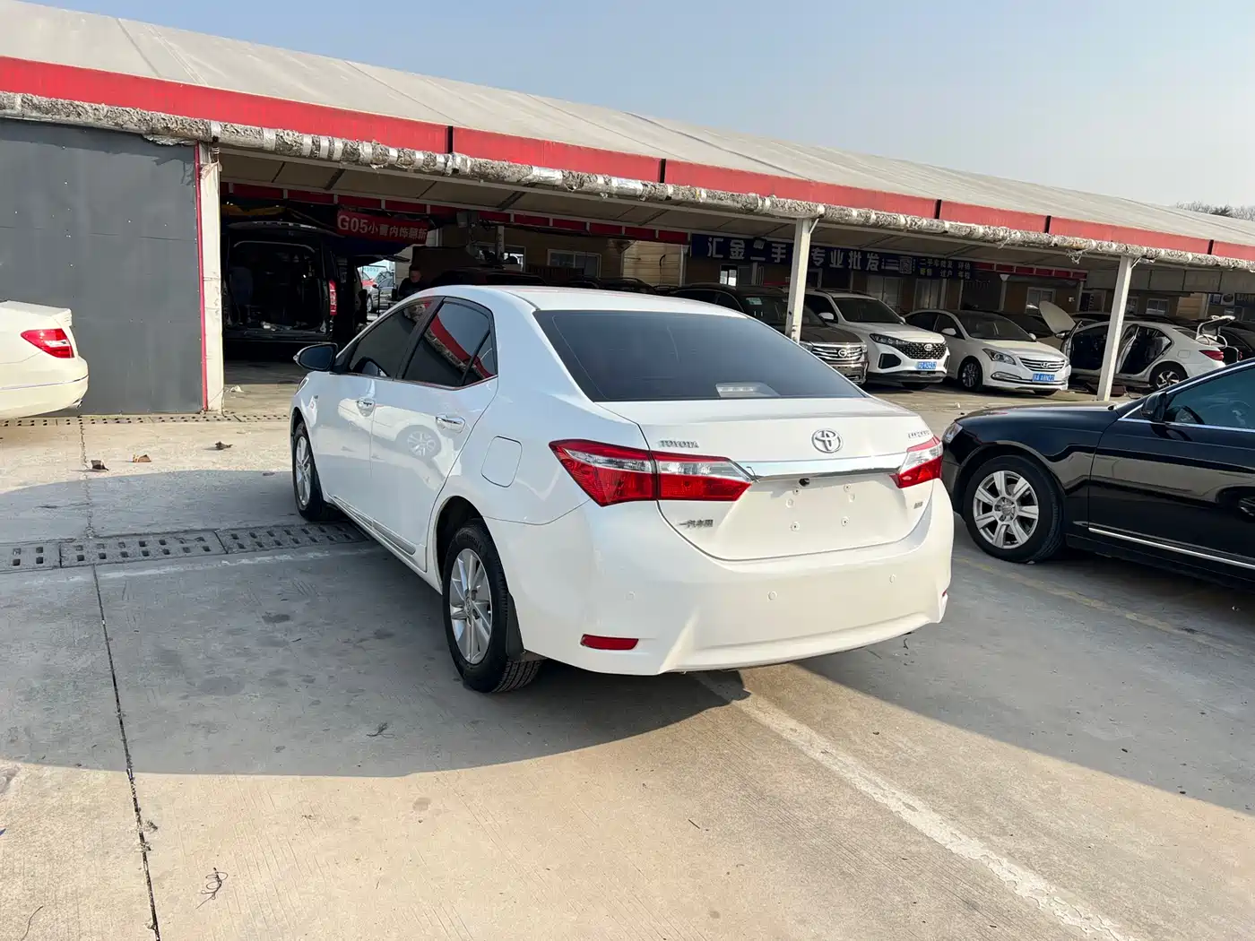 Toyota Corolla 2014 1.6L CVT GLX-i Navigation Edition фото 21