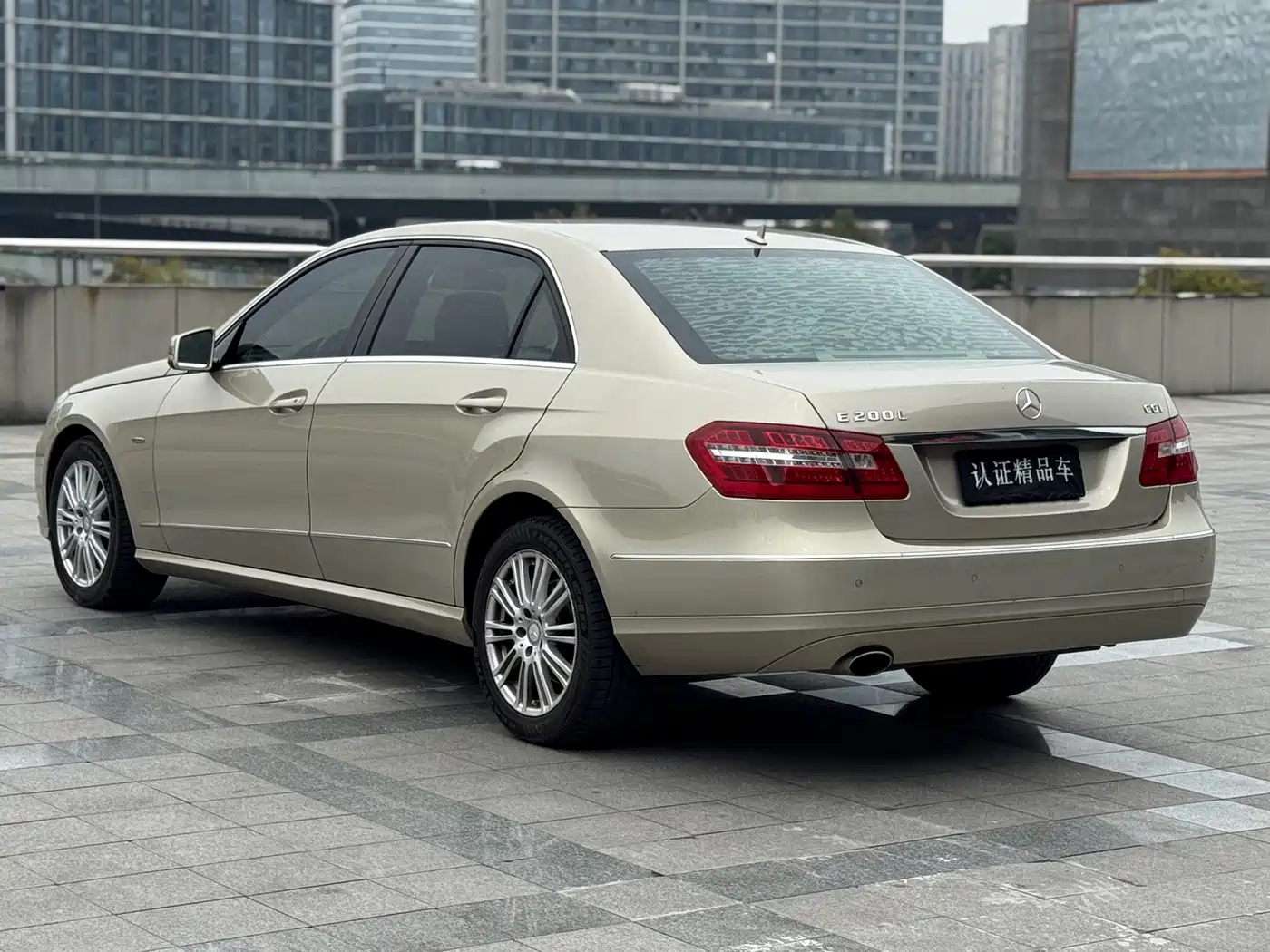 Mercedes-Benz E-Class 2011 E 200 L CGI Elegance фото 5