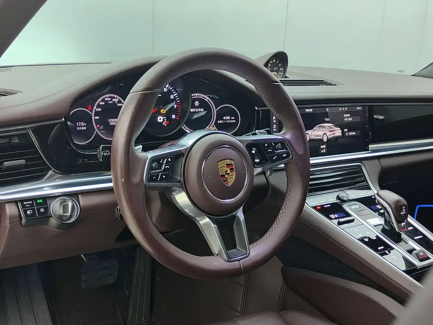 Porsche Panamera 2017 Panamera 4 Executive Long Wheelbase 3.0T фото 11