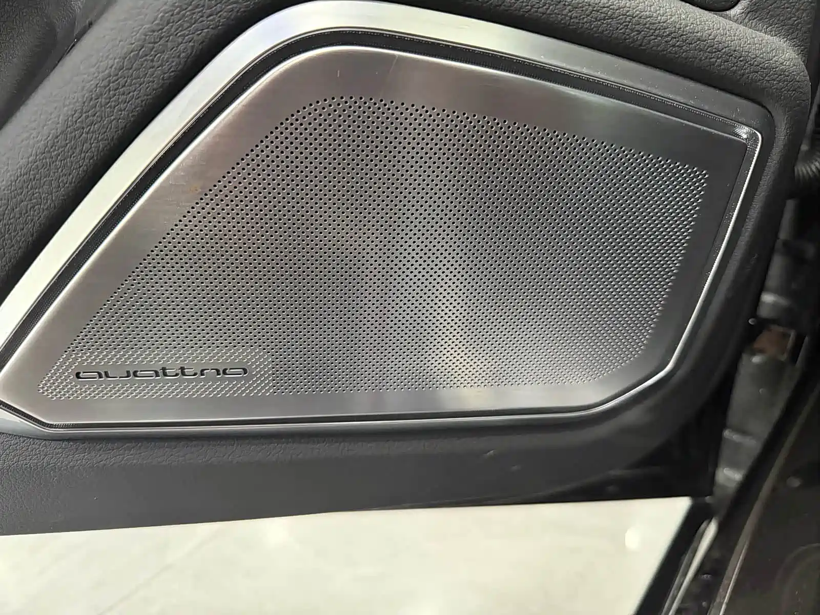 Photo 9 - Audi A7L