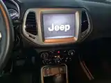 Фото 13 - Jeep Compass