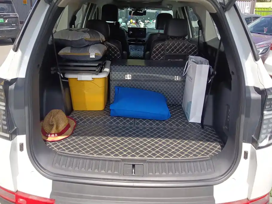 صورة 4 - Hyundai Santa Fe