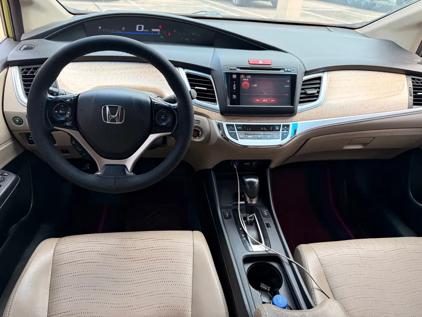Honda Jade 2014 2013 1.8L CVT Luxury 6-seater