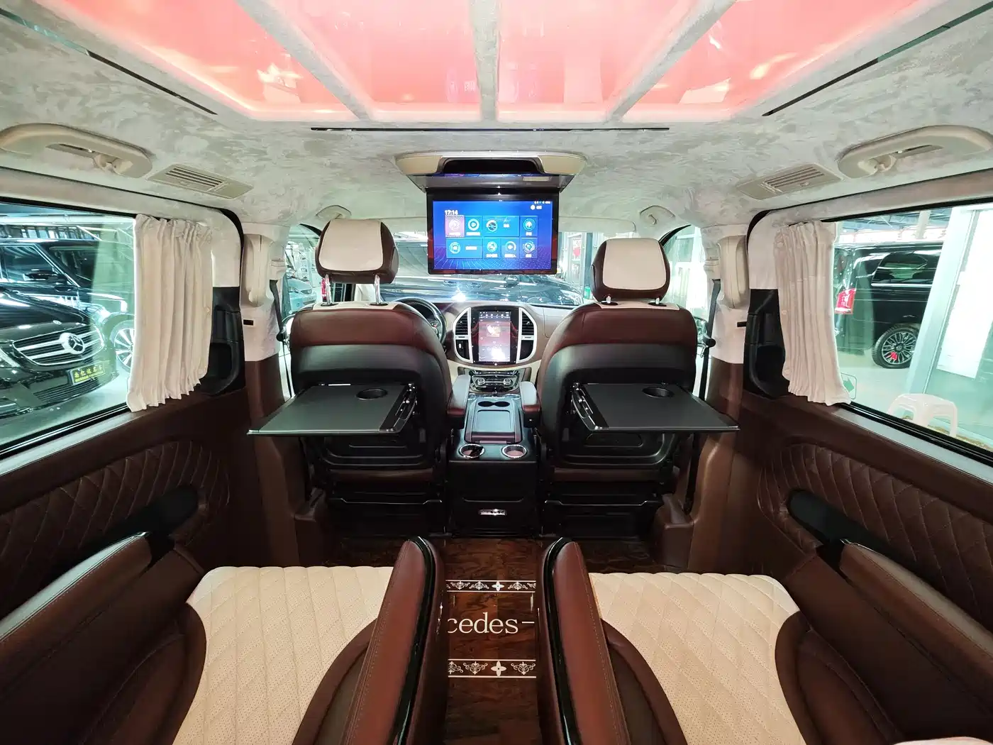 Mercedes-Benz Vito 2021 2.0T Business Edition 7-seater фото 8