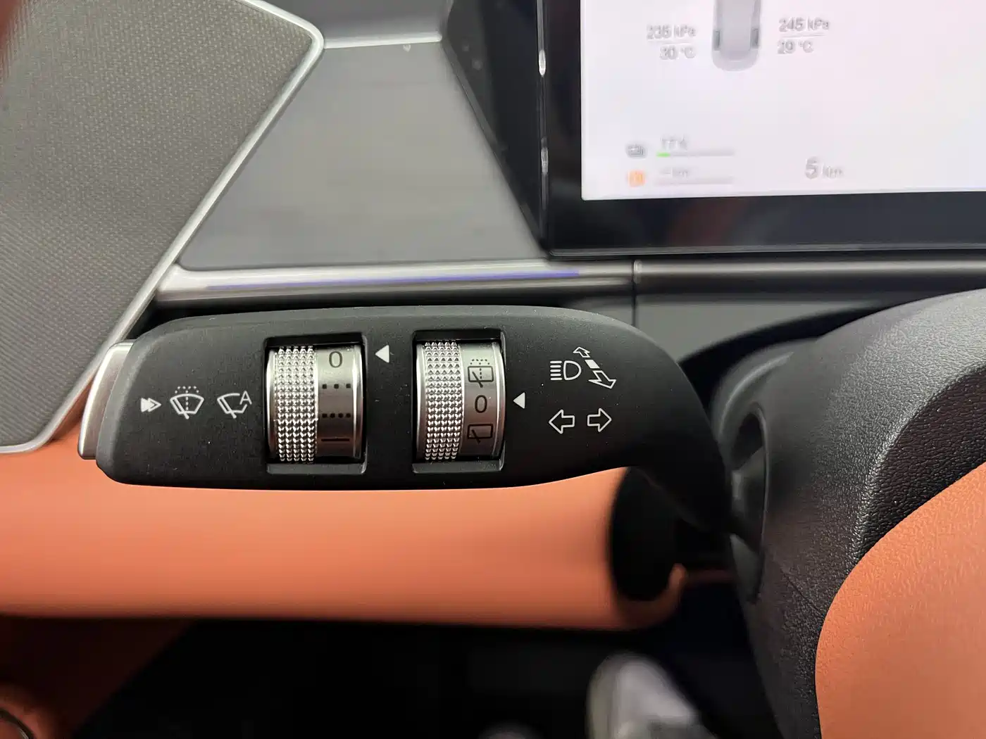 BYD Tang L 2025 DM 175KM Drone Player Edition фото 9