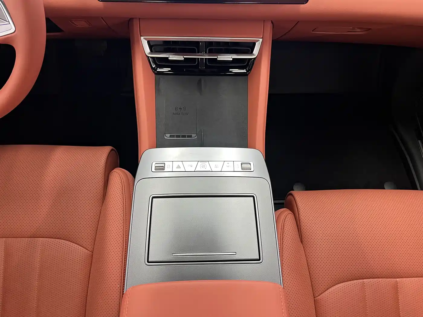 BYD Tang L 2025 DM 175KM Drone Player Edition фото 11