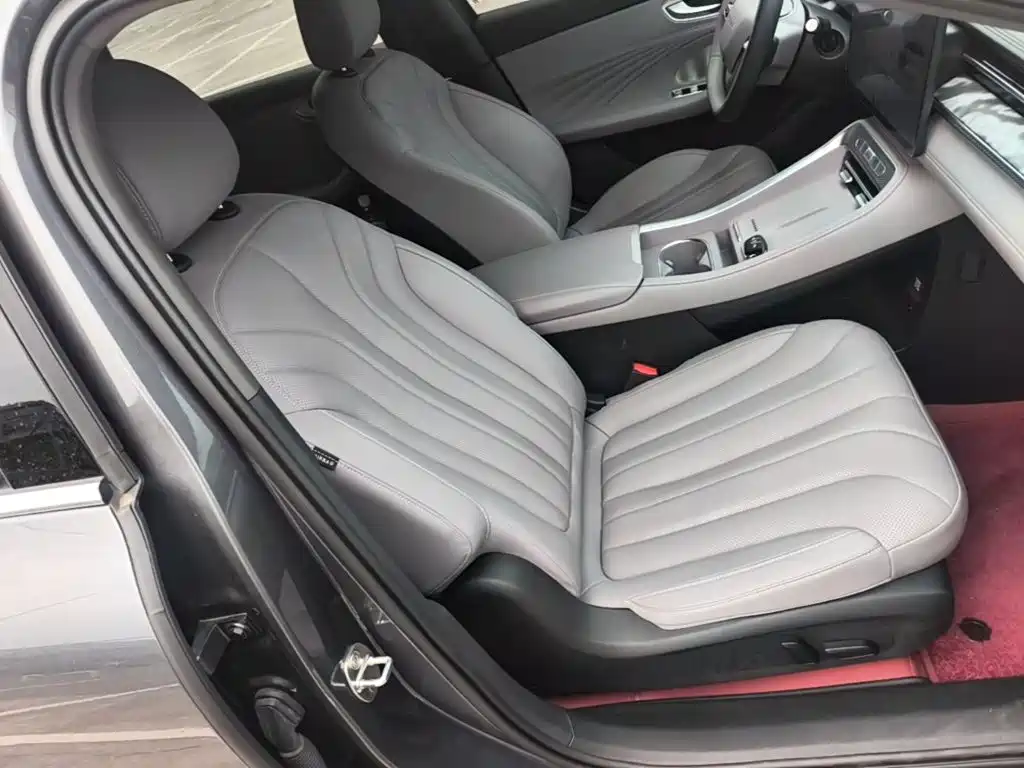 Roewe M7 DMH 2025 2025 1.5T 115km Mid-range