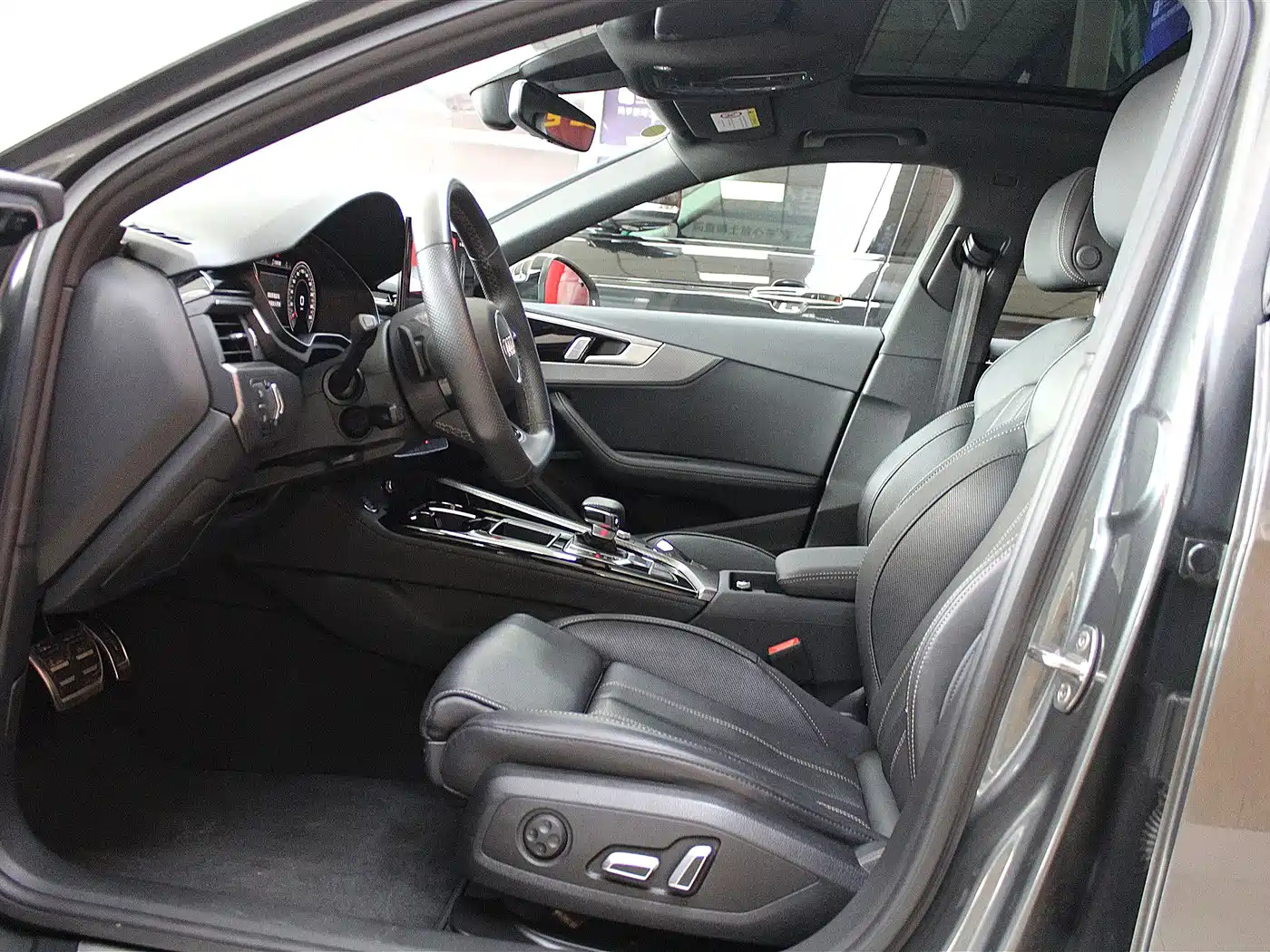Audi A4L 2024 40 TFSI quattro RS Kit Speed Edition фото 6