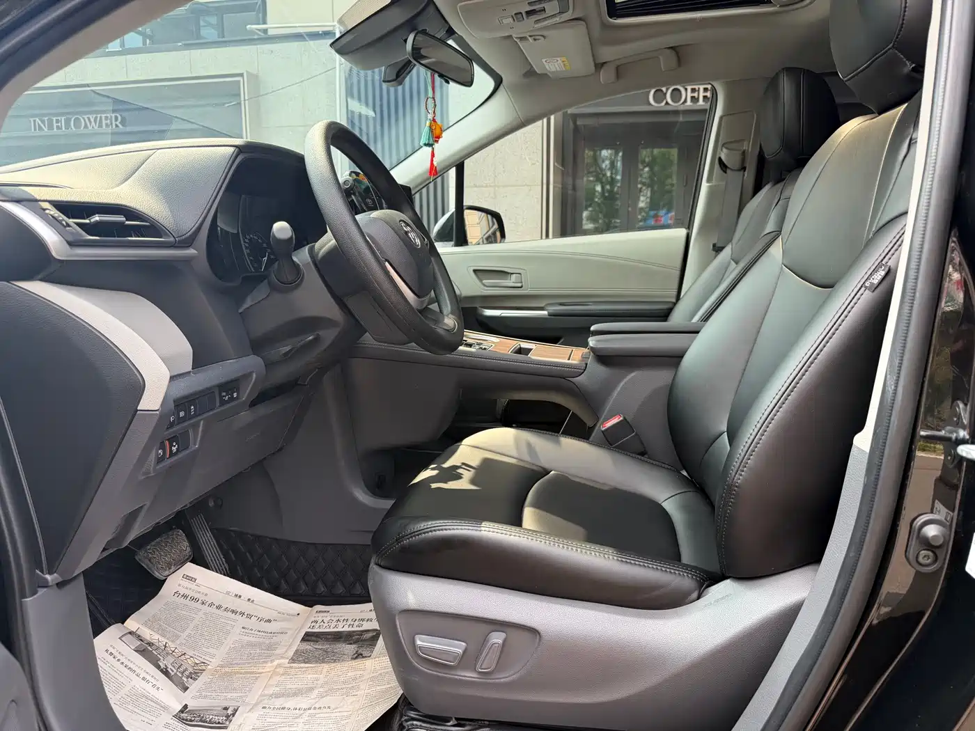 Toyota Sienna 2025 2024 2.5L Hybrid Comfort Edition