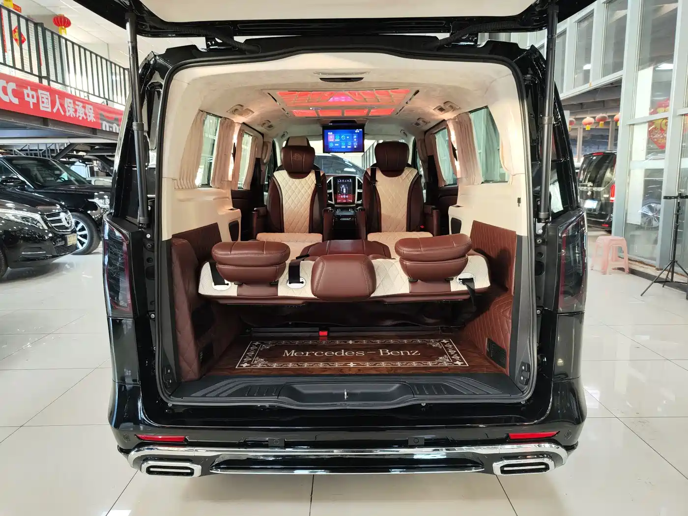 Mercedes-Benz Vito 2021 2.0T Business Edition 7-seater фото 12
