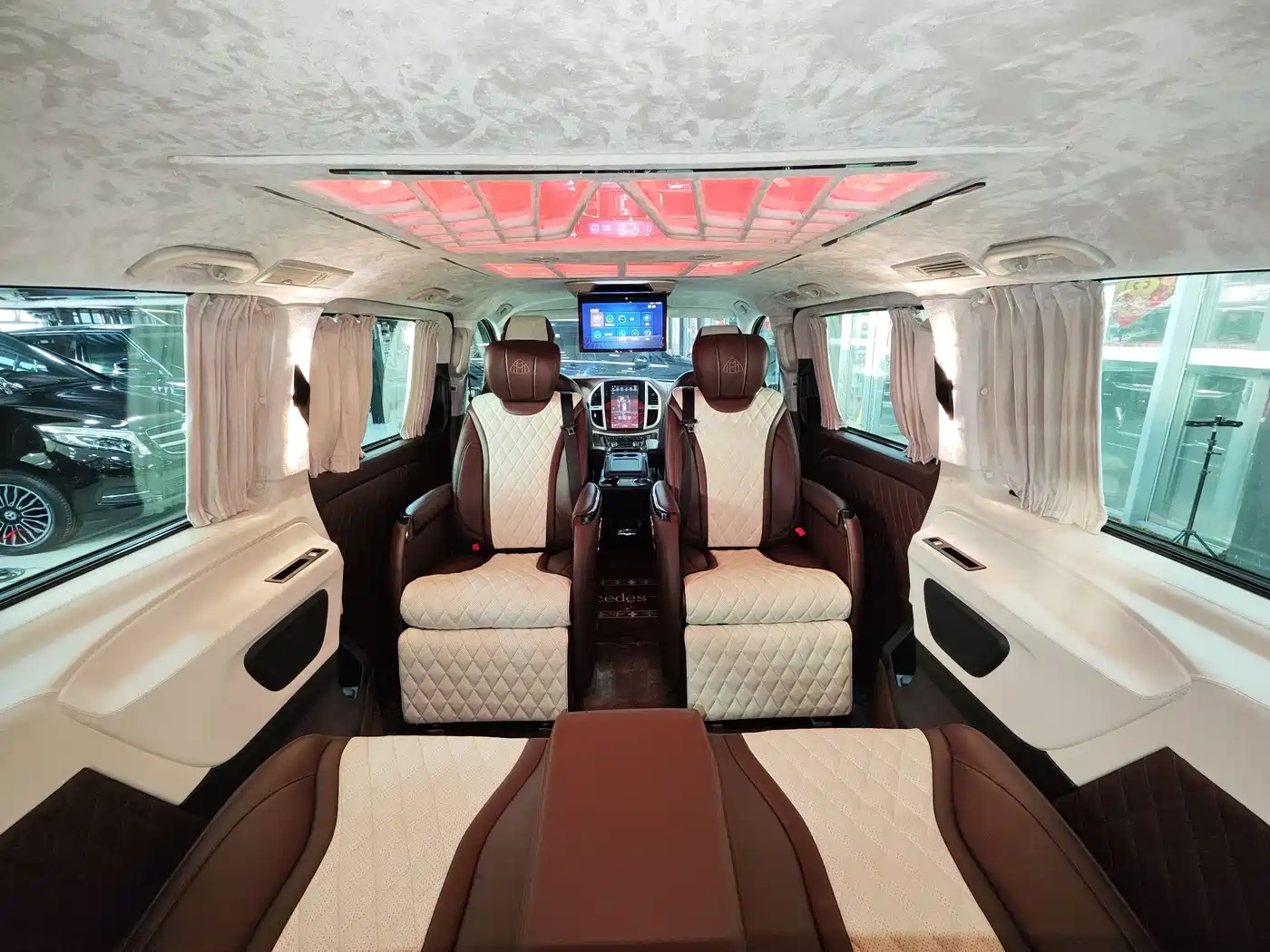 Mercedes-Benz Vito 2021 2.0T Business Edition 7-seater фото 16