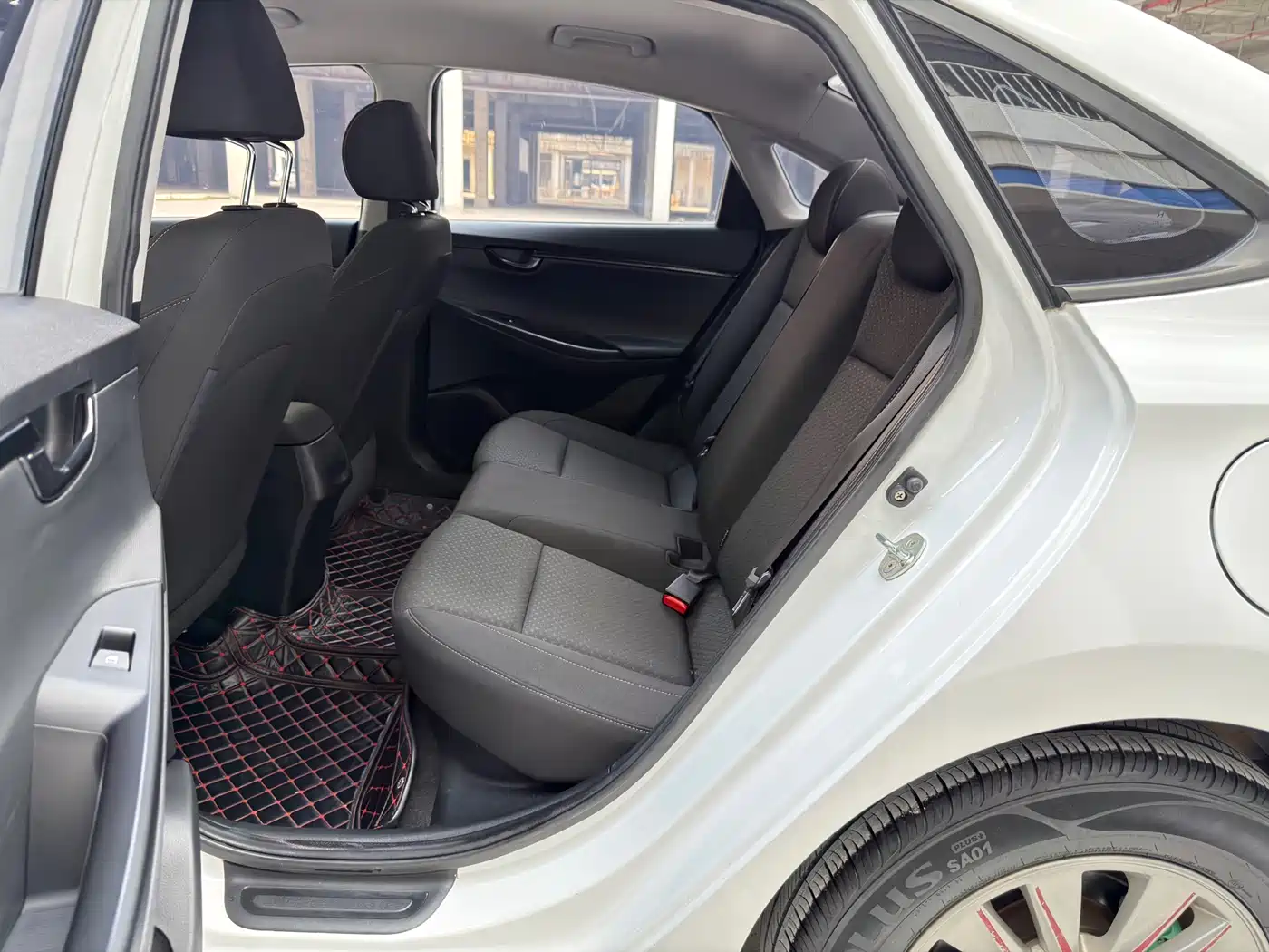 Hyundai Elantra 2018 1.6L Automatic Pleasing Edition GL China VI фото 9