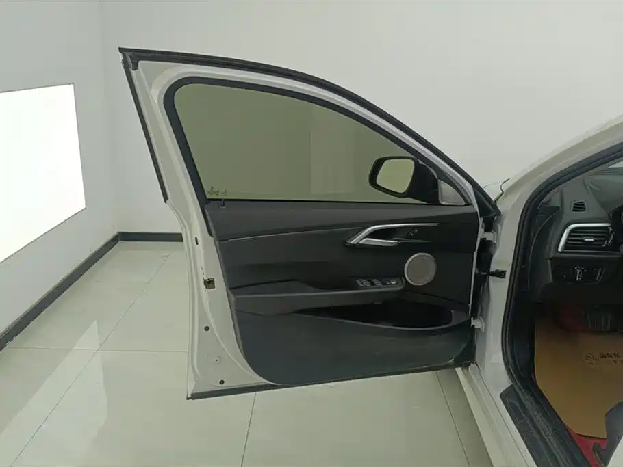 BMW 1 Series 2021 Facelift 120i M Sport фото 7