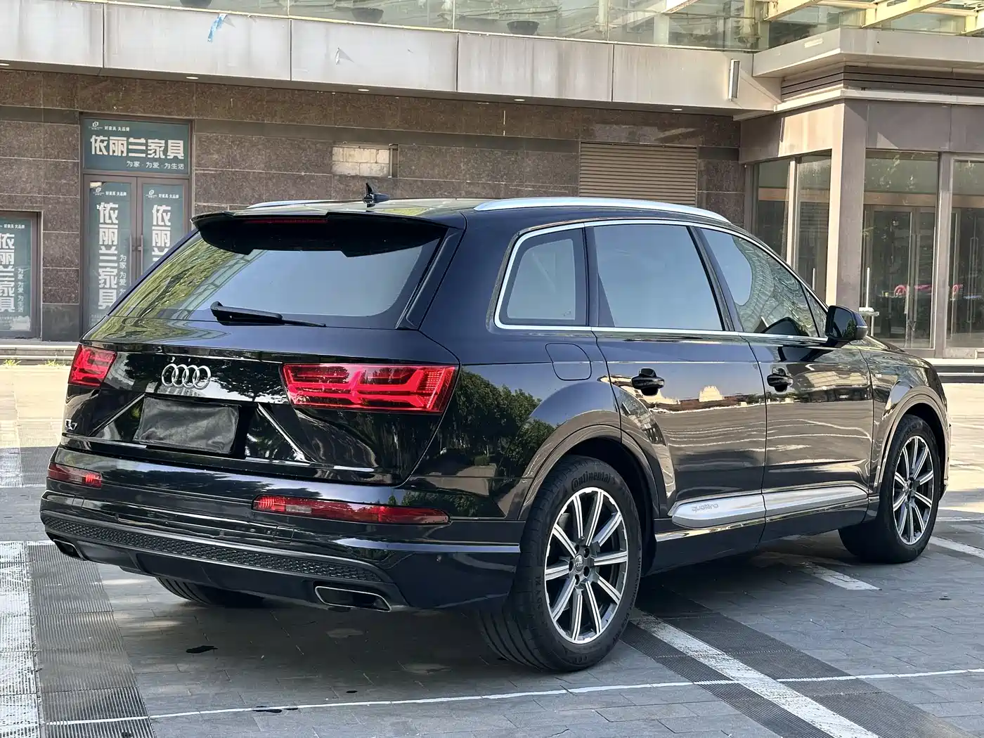 AUDI Q7