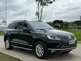 Фото 3 - Volkswagen Touareg