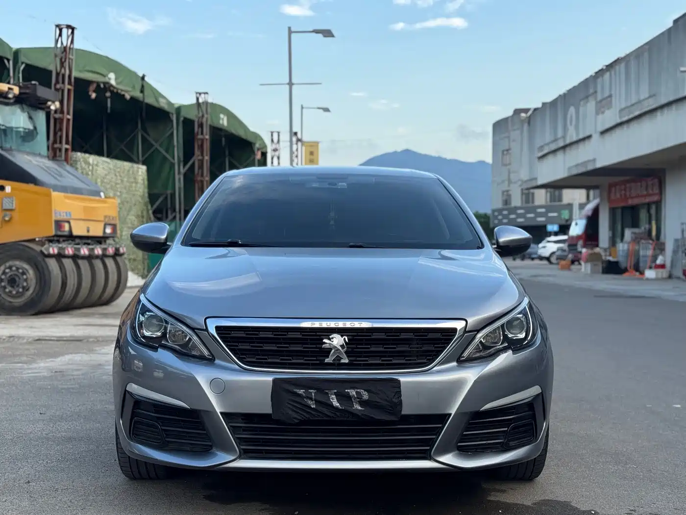Фото 2 - Peugeot 308