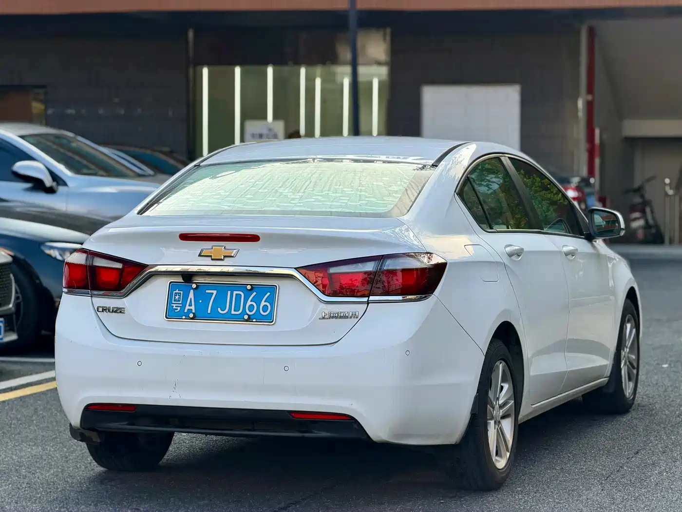 Chevrolet Cruze 2015 1.5L Automatic Luxury Edition фото 7
