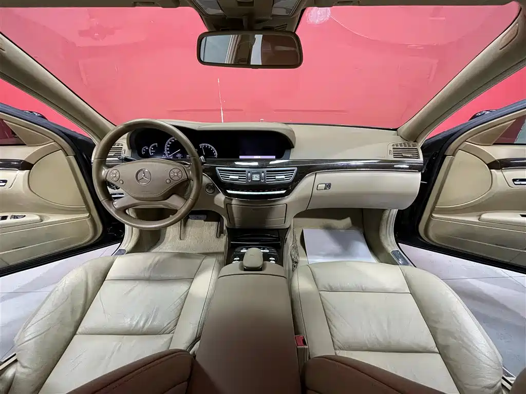 Mercedes-Benz S-Class 2012 S 300 L Premium Grand Edition фото 11