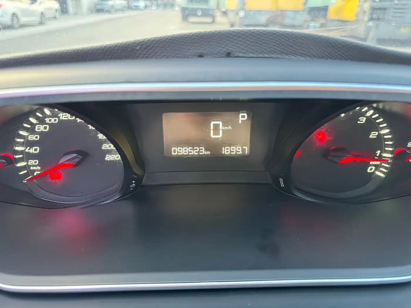 Фото 16 - Peugeot 308