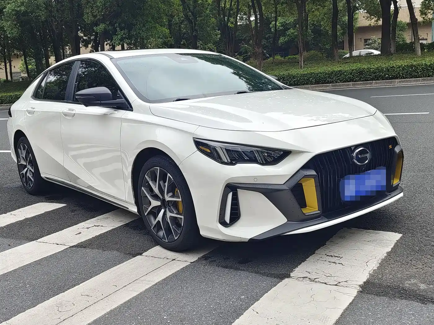 GAC Trumpchi Trumpchi Emkoo 2023 270T DCT J16 Edition фото 3