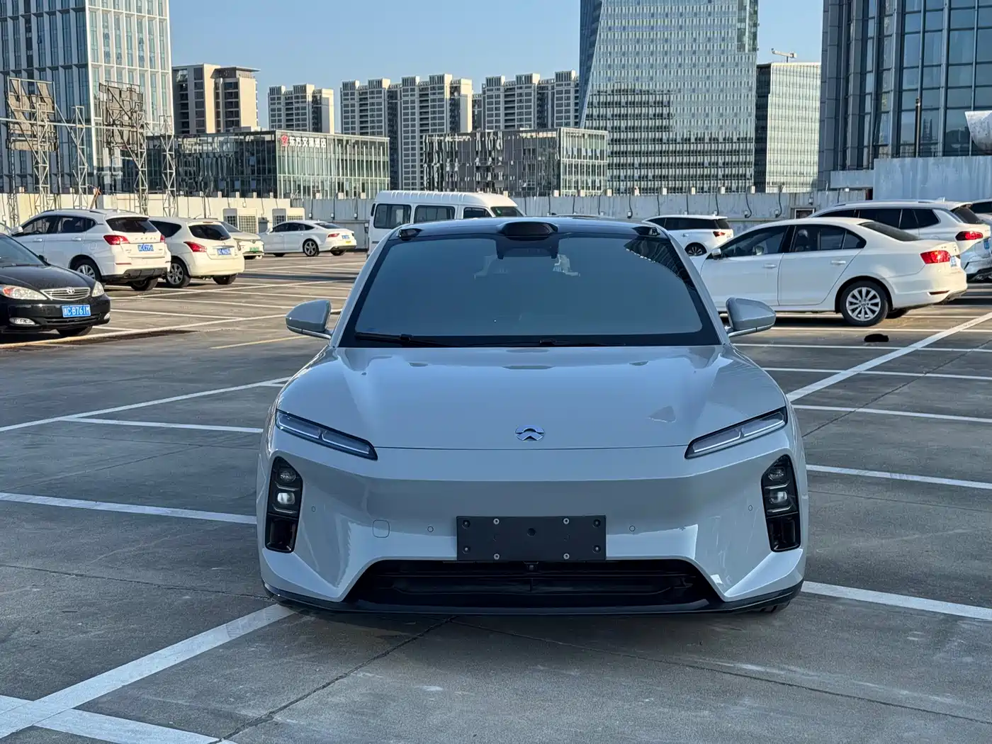 NIO ET5T 2025 Model Champion Commemorative Edition 75kWh Touring фото 3