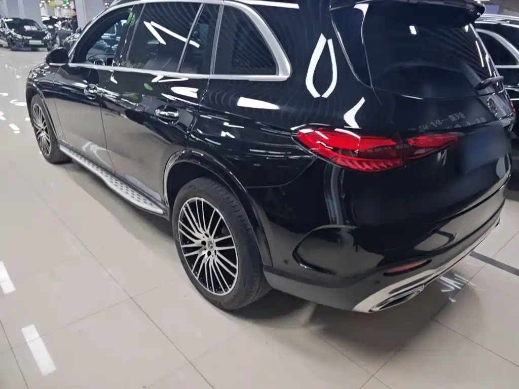 Photo 5 - Mercedes-Benz GLC