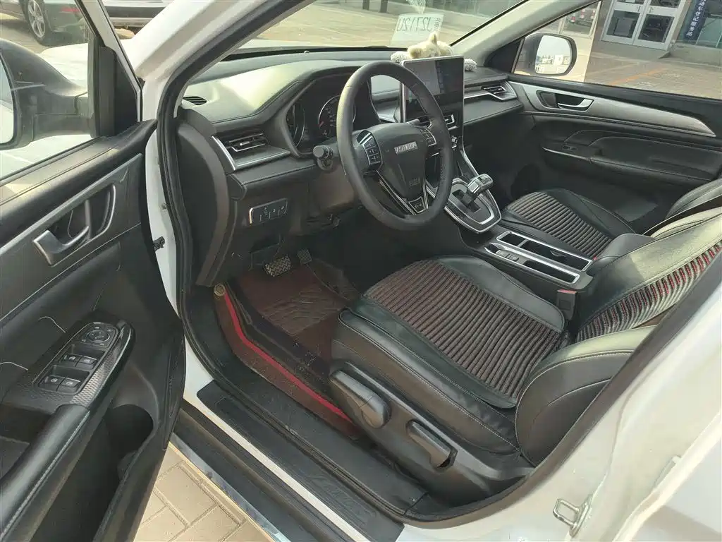 Haval M6 2021 PLUS 1.5T DCT Luxury Smart Connect фото 12