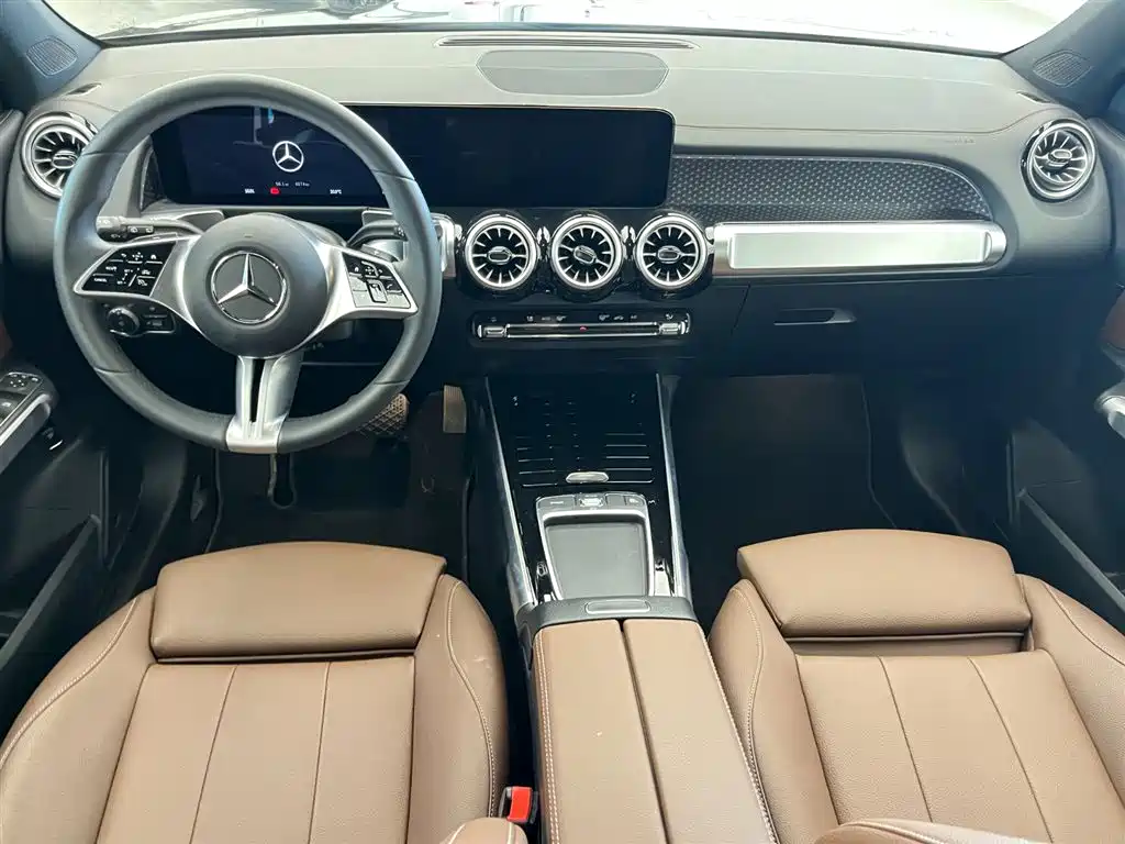 Mercedes-Benz GLB 2025 Model GLB 220 Fashion Style фото 7