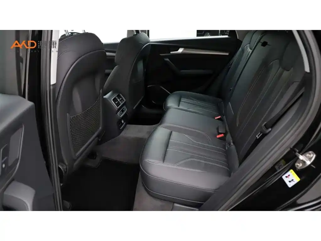 Audi Q5L 2022 Facelift 45T Luxury Dynamic фото 7