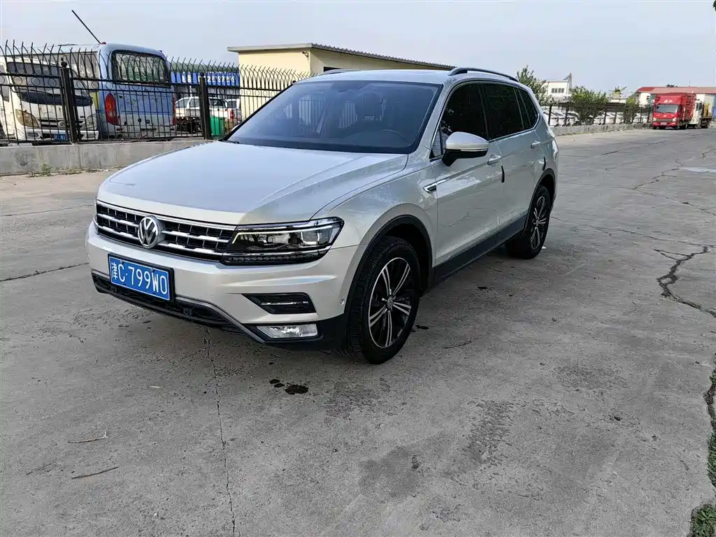 Volkswagen Tiguan L 2017 330TSI Automatic 2WD Luxury Edition
