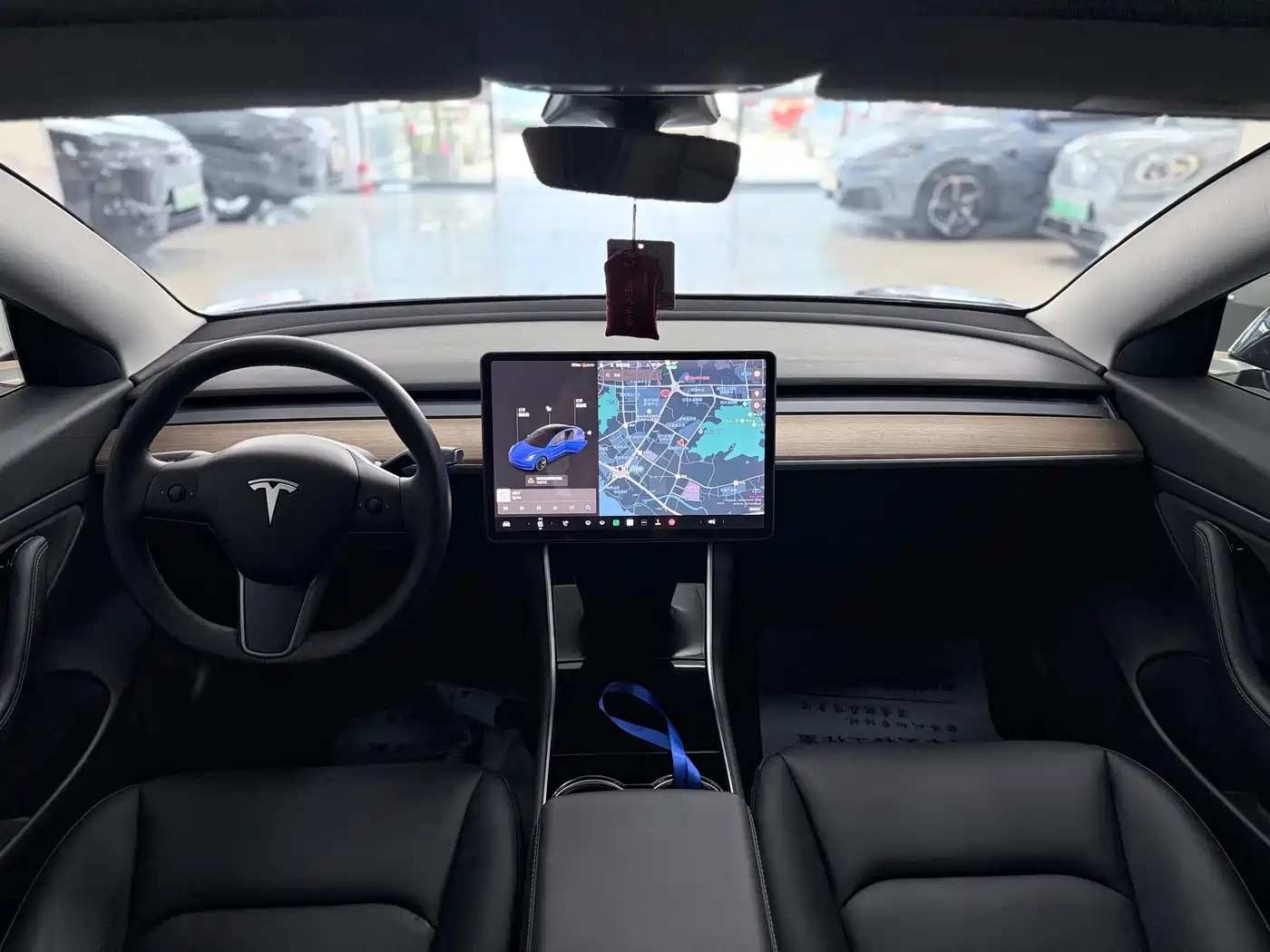 Фото 9 - Tesla Model 3