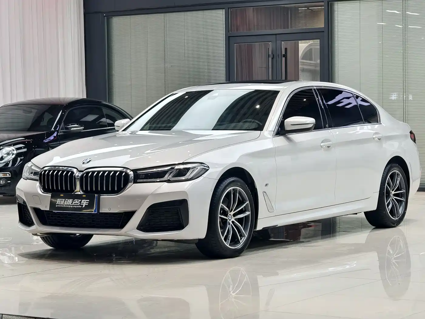 BMW 5 Series 2022 525Li M Sport Package