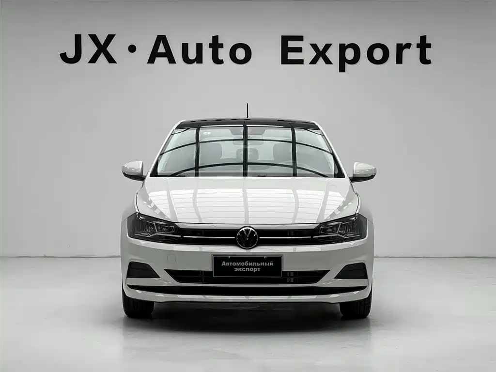 Volkswagen Polo 2021 Plus 1.5L Automatic Panorama Enjoyment Edition фото 2