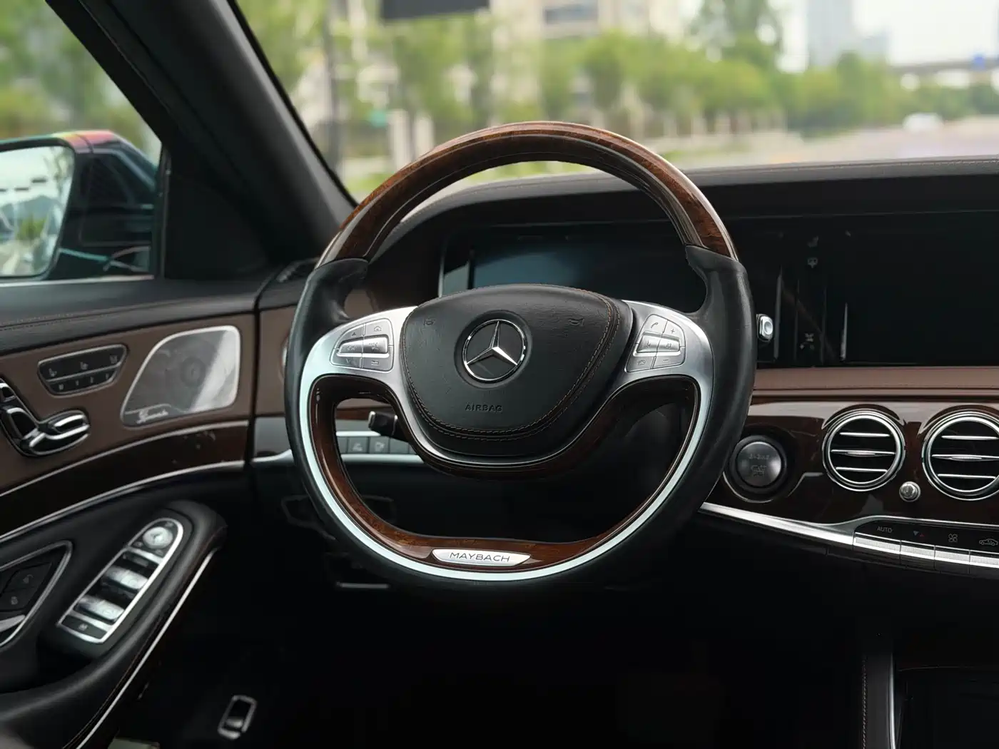 Mercedes-Benz Maybach S-Class 2016 S 400 4MATIC фото 11