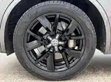 Фото 12 - Volkswagen Touareg