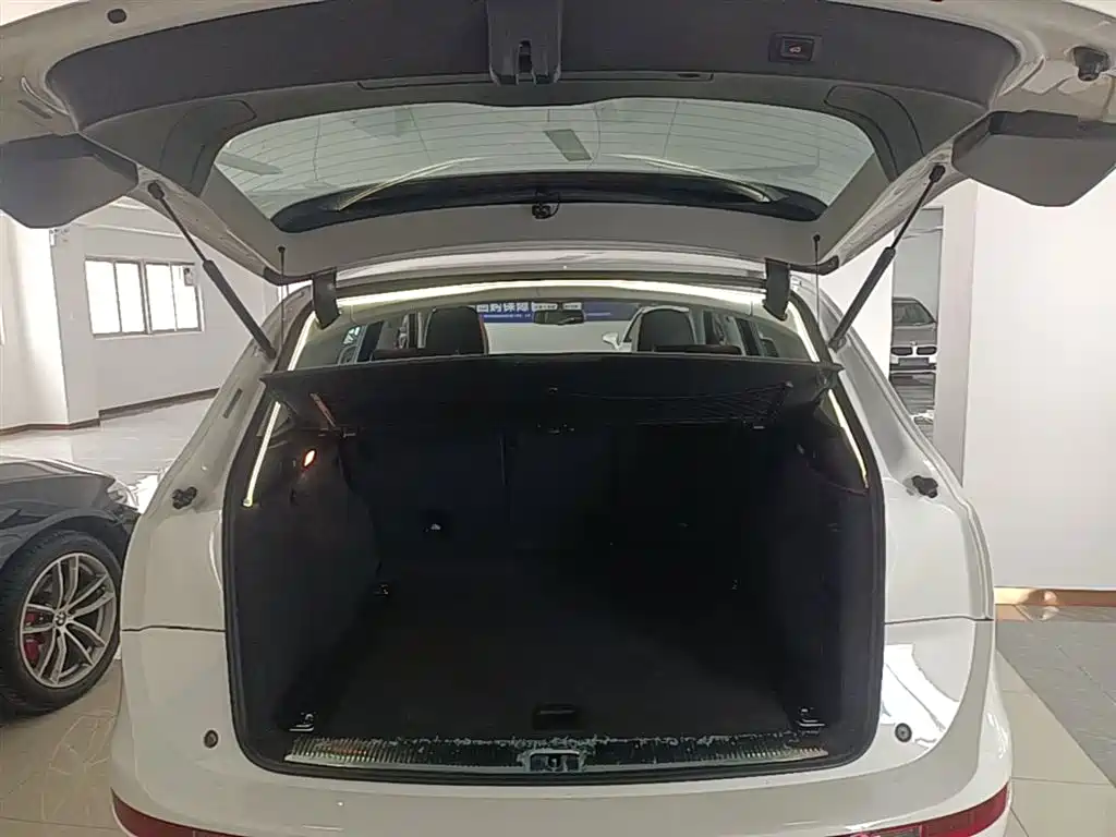 Audi Q5 2015 40 TFSI Technology фото 19