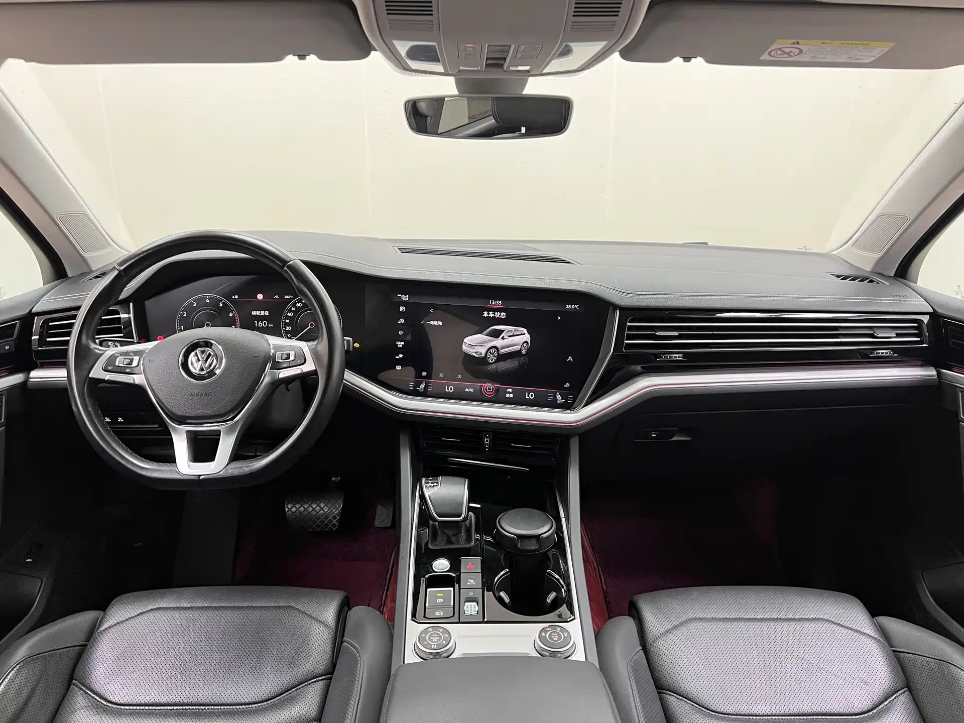 Фото 19 - Volkswagen Touareg