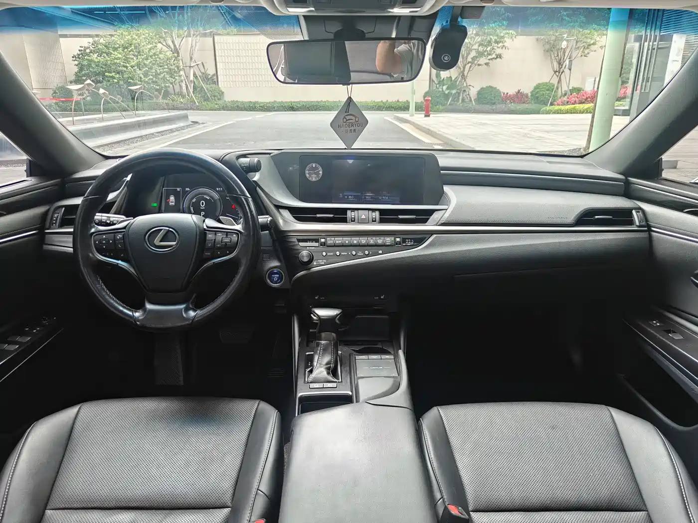 Lexus ES 2018 300h Excellence Edition China V фото 7