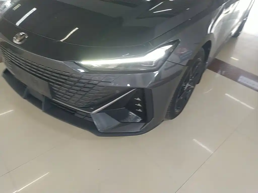 Changan UNI-V iDD 2023 2023 ZhiDian iDD 1.5T 113km Smart Fun Edition