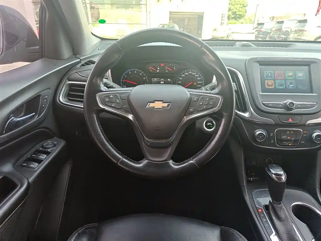 Chevrolet Equinox 2019 535T Auto Galloping Edition China V фото 11